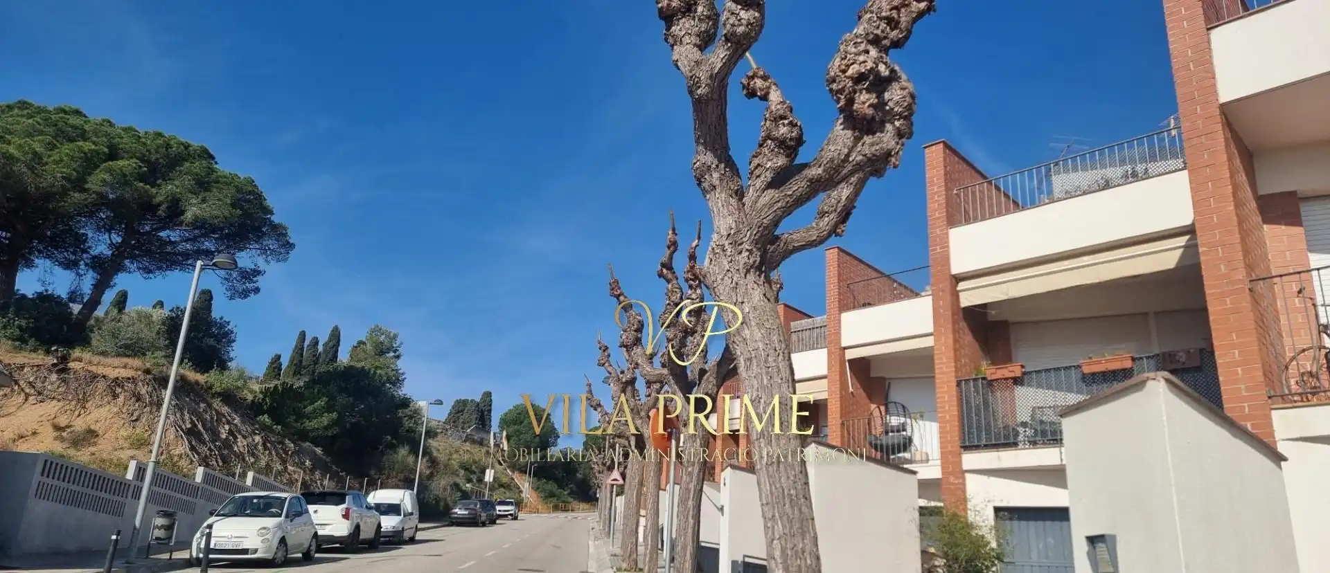 Vista exterior de Casa adosada en venda en Caldes d'Estrac amb Terrassa i Traster