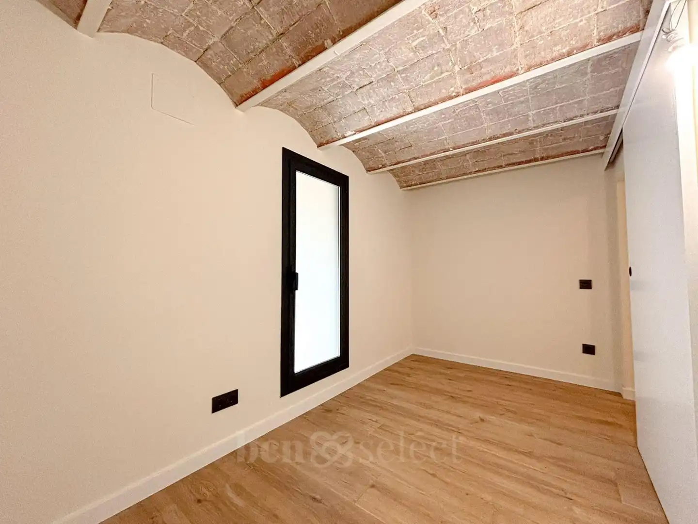 Duplexes for sale in Barcelona  with Air Conditioner, Heating and Private garden