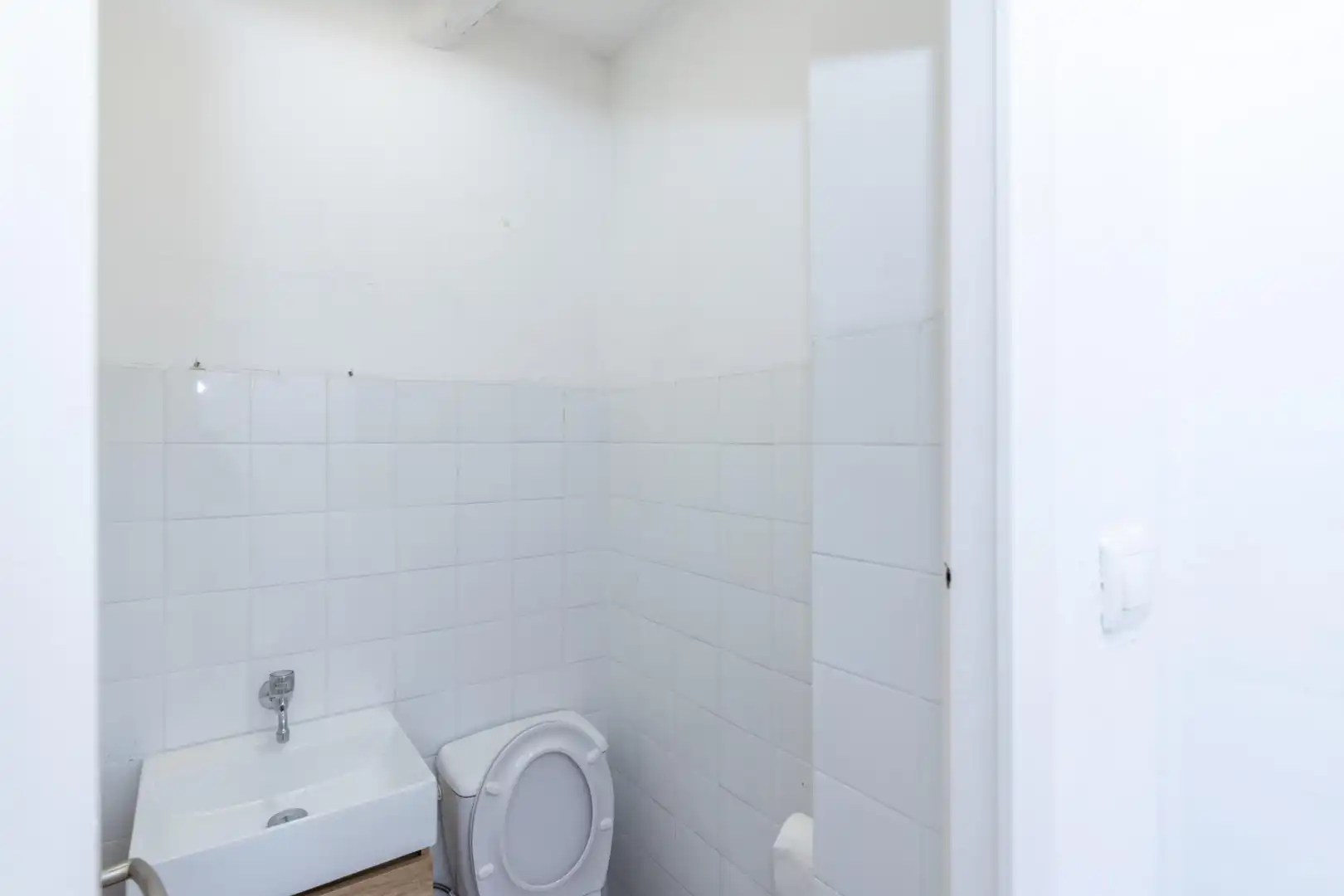 Bathroom of Flat for sale in Granada