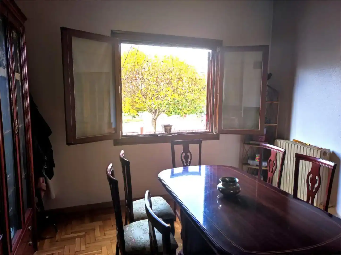 Menjador de Casa adosada en venda en Galar amb Balcó