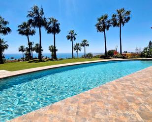 Piscina de Planta baixa en venda en Benalmádena amb Aire condicionat, Terrassa i Piscina comunitària