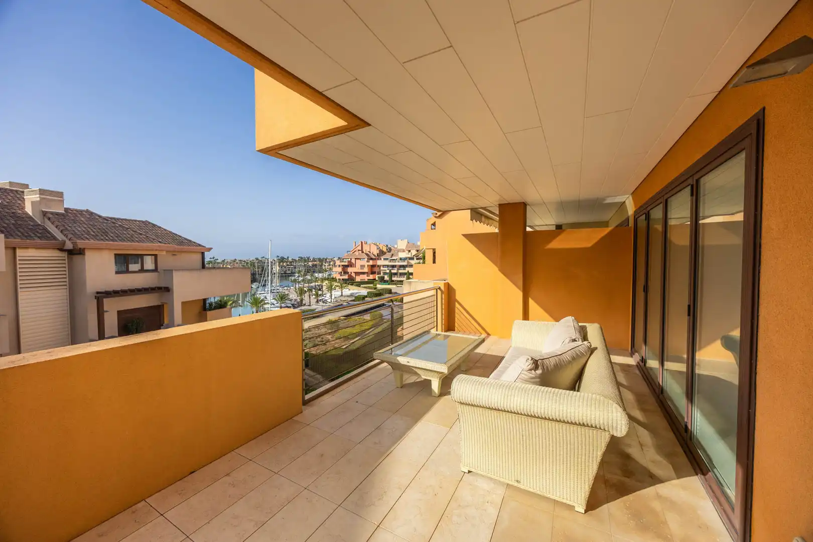 Apartment with pool for sale in Puerto de Sotogrande - La Marina, imagen 13