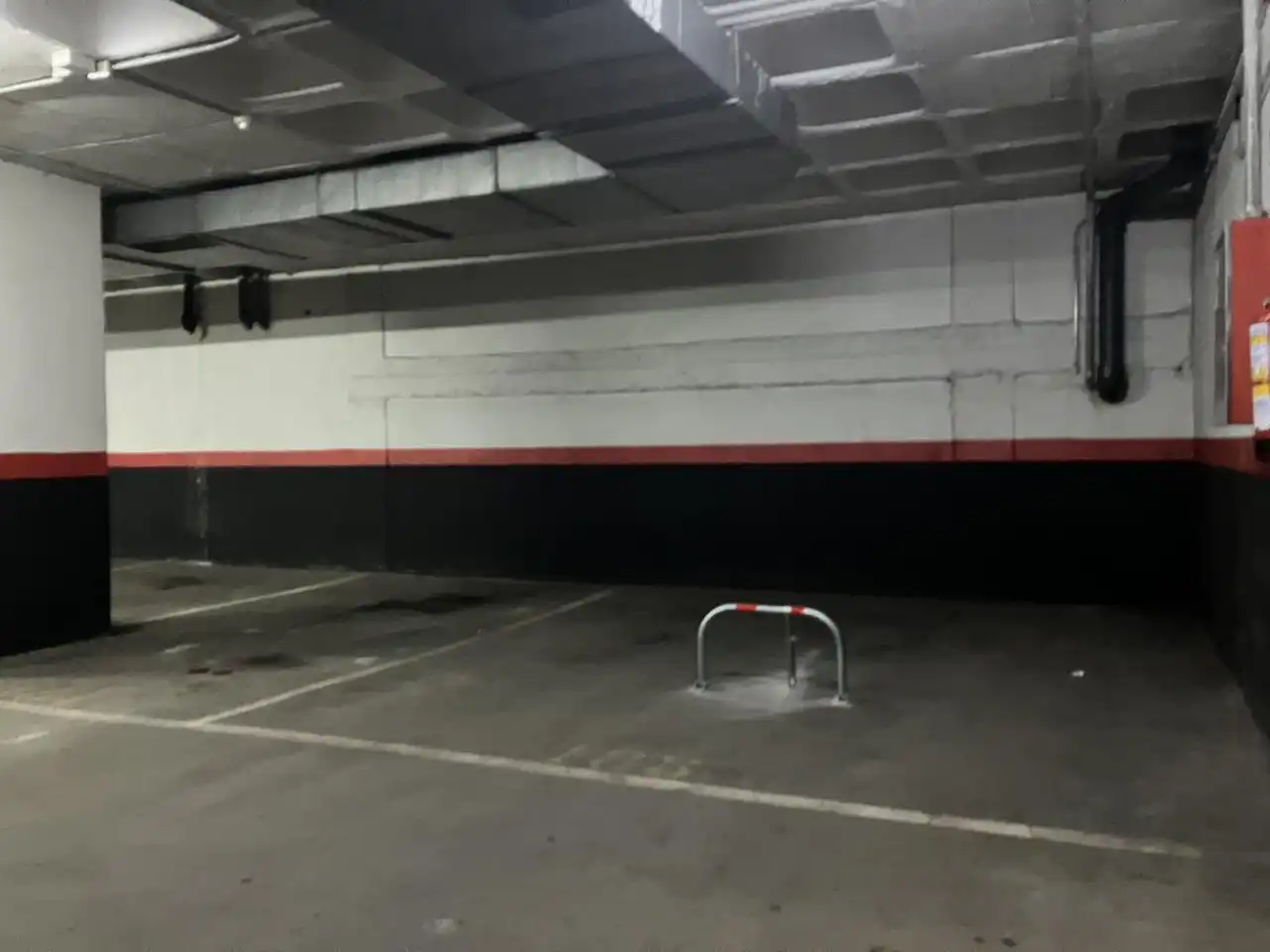Parking de Nave industrial en venta en Madrid