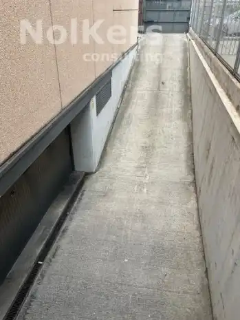 Vista exterior de Nave industrial de alquiler en L'Hospitalet de Llobregat con Calefacción