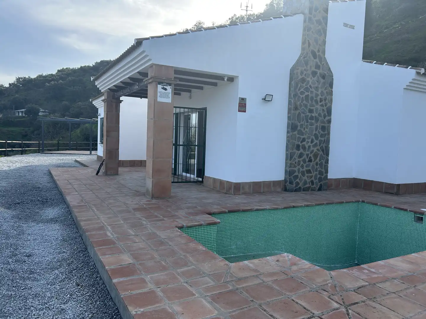 Piscina de Finca rústica en venta en Viñuela con Terraza, Piscina y Alarma