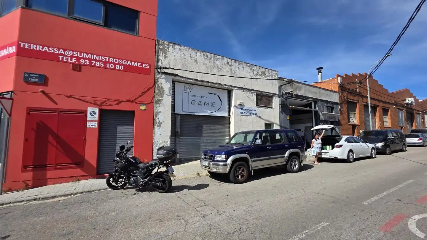 Industriegebäude zum Verkauf in calle de l'Ebre, imagen 3