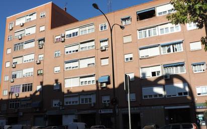 Vista exterior de Pis en venda en Móstoles amb Balcó