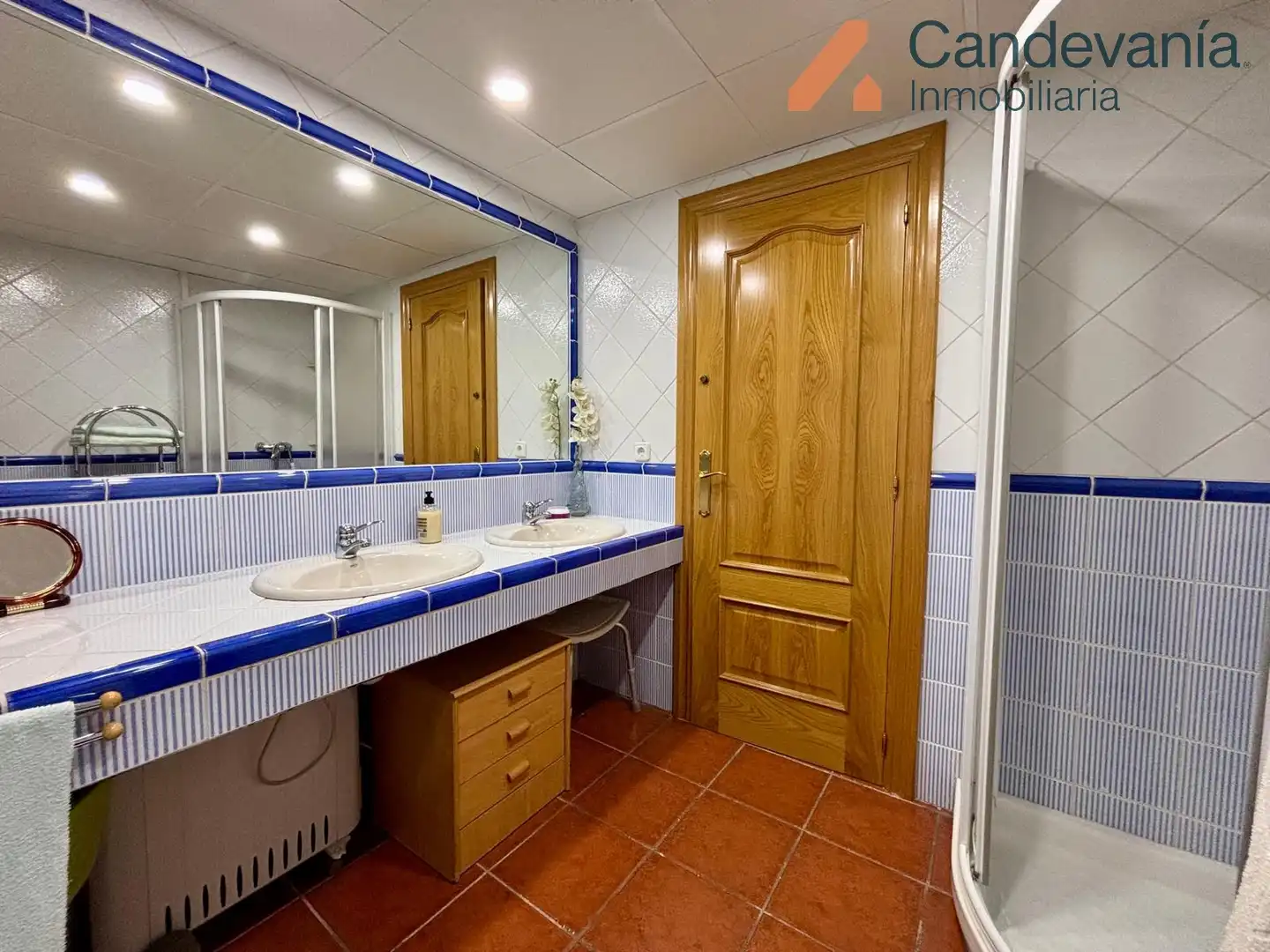 Baño de Casa o chalet en venta en San Mateo de Gállego con Aire acondicionado, Calefacción y Jardín privado