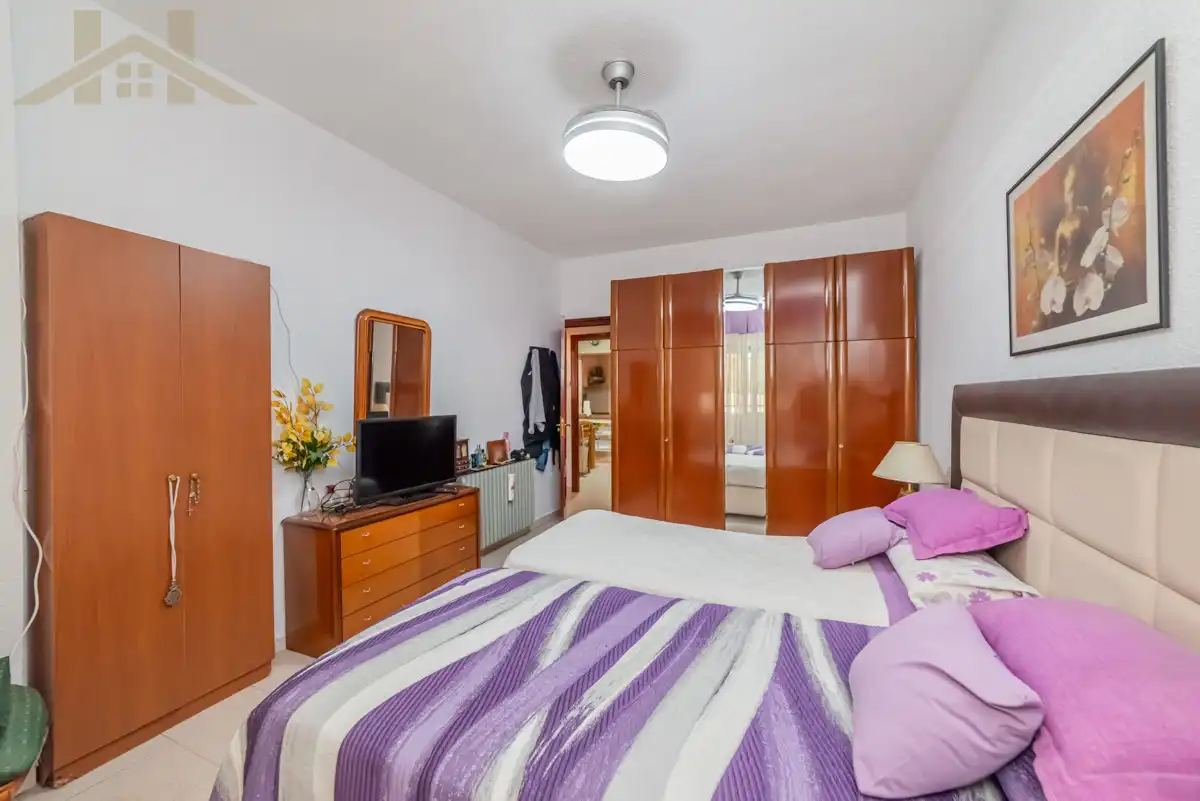 Bedroom of Flat for sale in Madrid  with Air Conditioner, Heating and Terrace