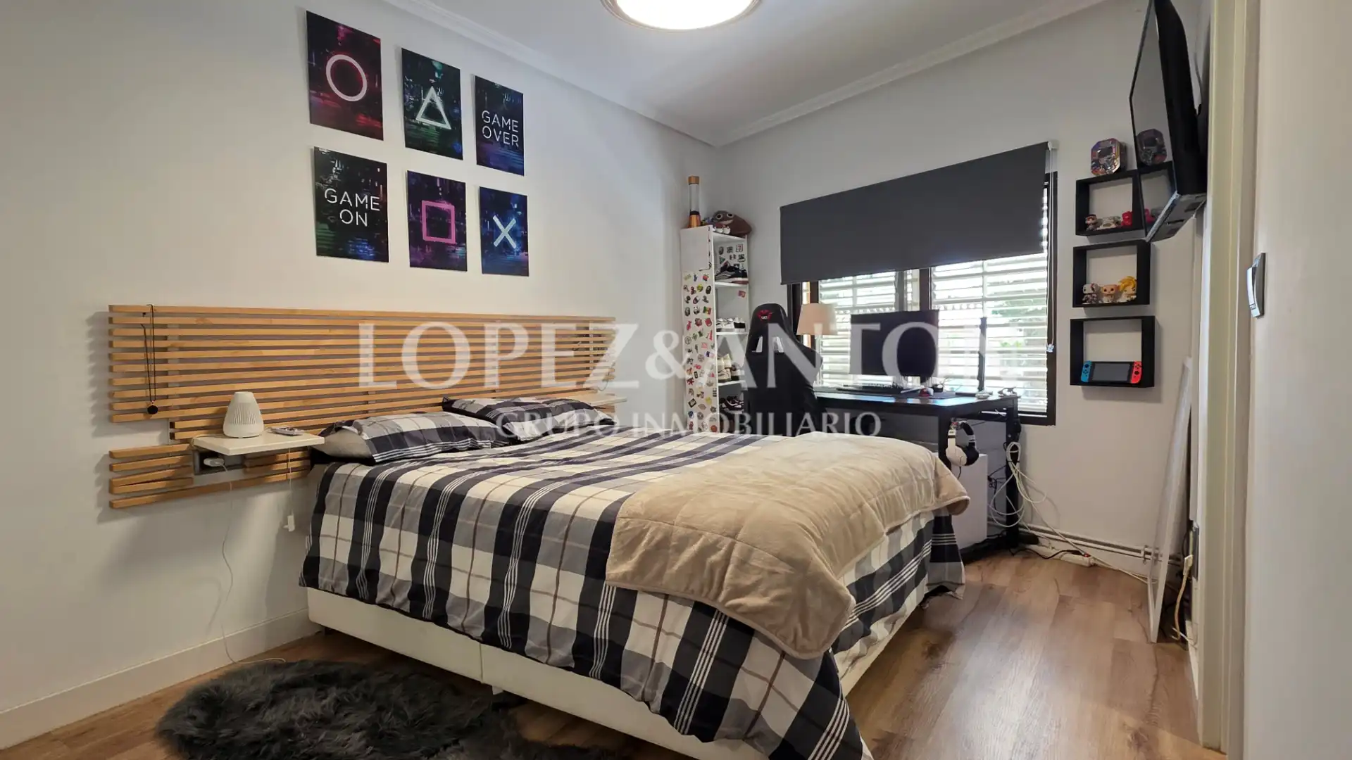 Schlafzimmer von Haus oder Chalet zum Verkauf in L'Eliana mit Klimaanlage, Heizung und Privatgarten