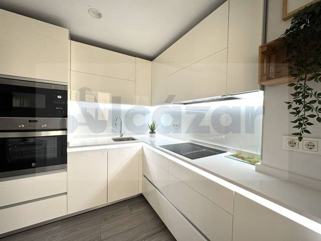 Piso en Venta en Avenida Kansas City en Santa Clara