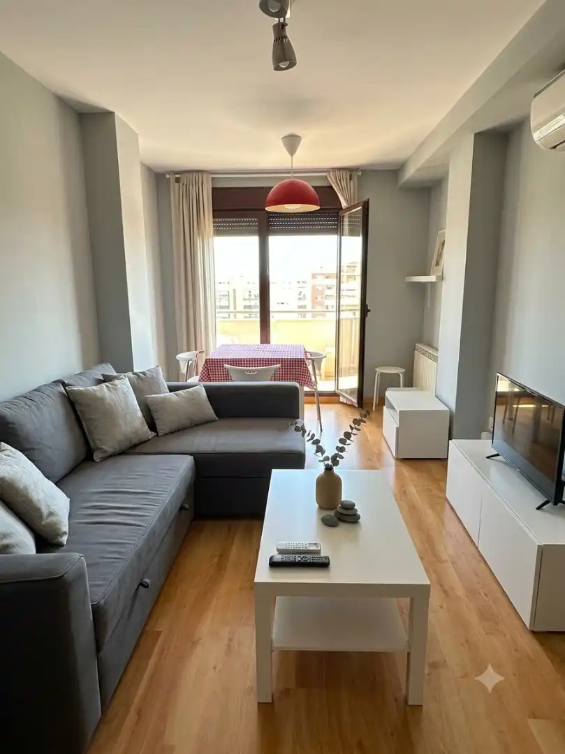 Sala d'estar de Apartament de lloguer en Toledo amb Aire condicionat, Calefacció i Parquet