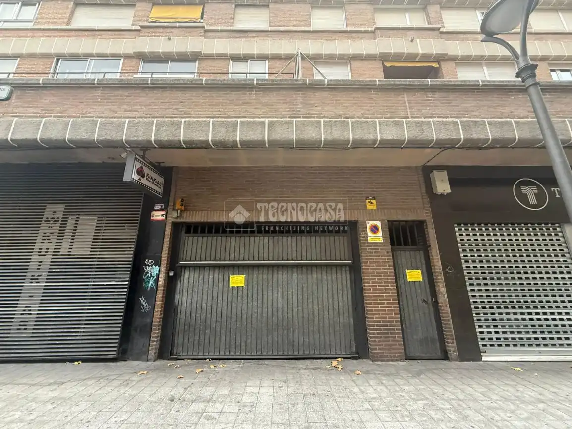 Vista exterior de Garaje en venta en Valladolid Capital