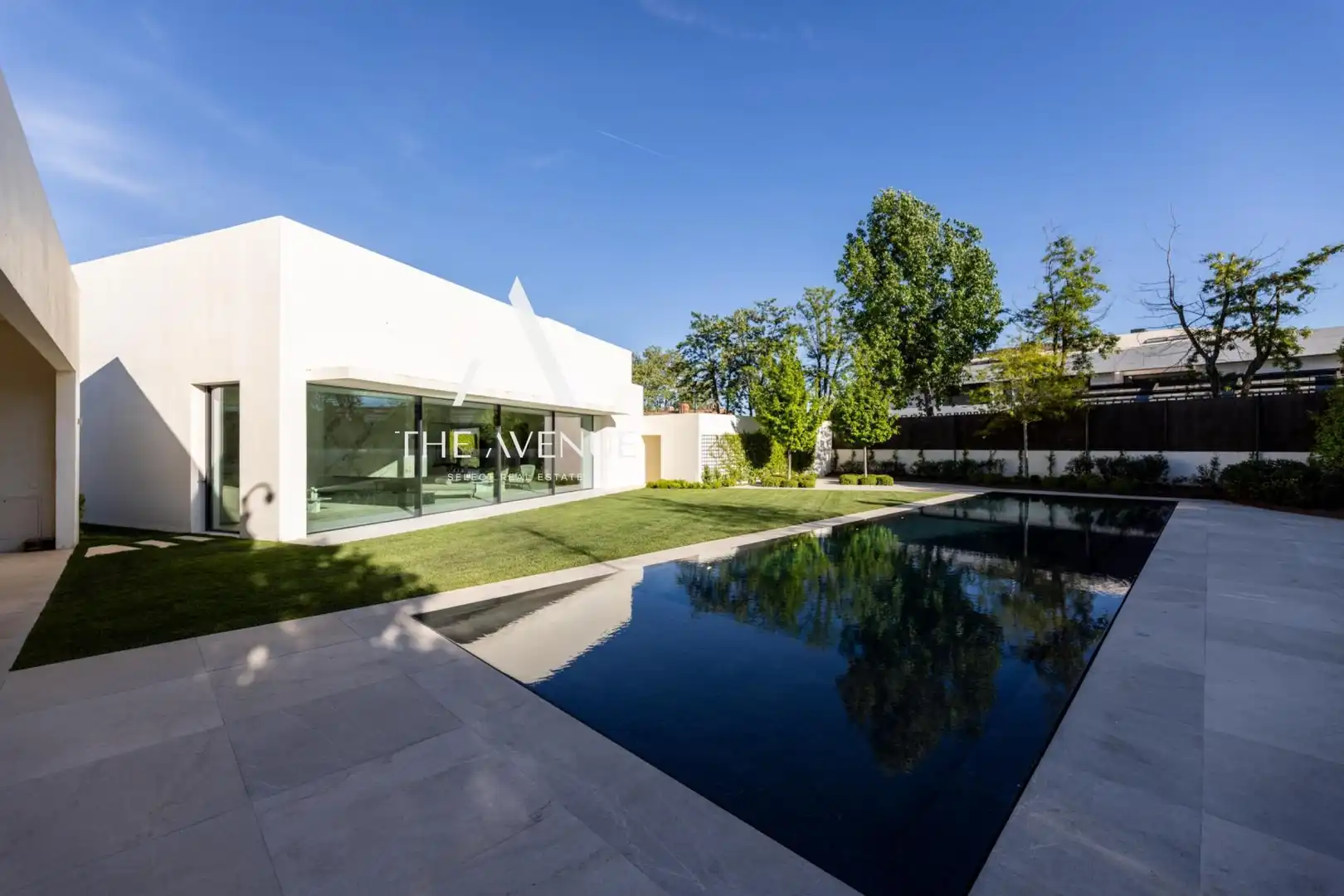 Exterior view of Houses for sale in Pozuelo de Alarcón  with Heating and Swimming Pool