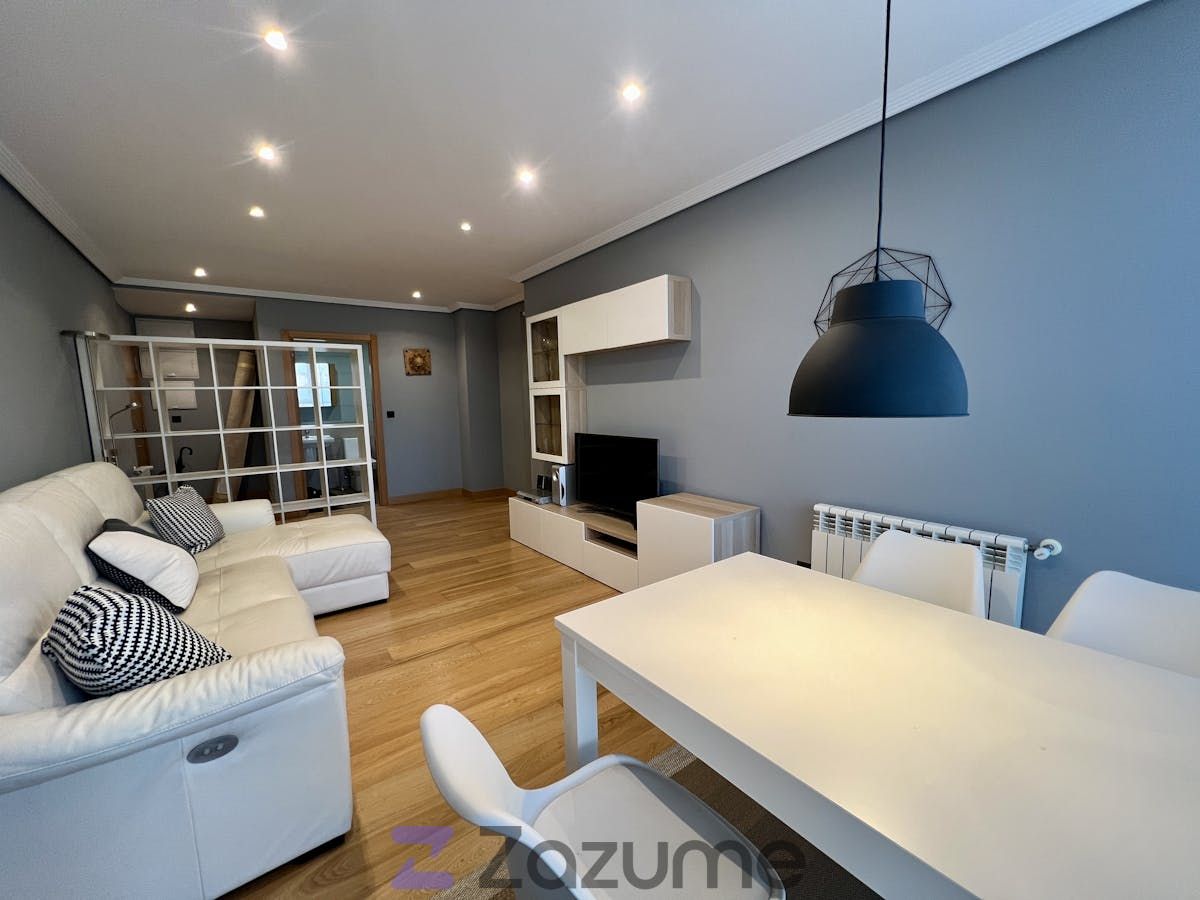 Living room of Flat to rent in Portugalete  with Heating, Parquet flooring and Terrace
