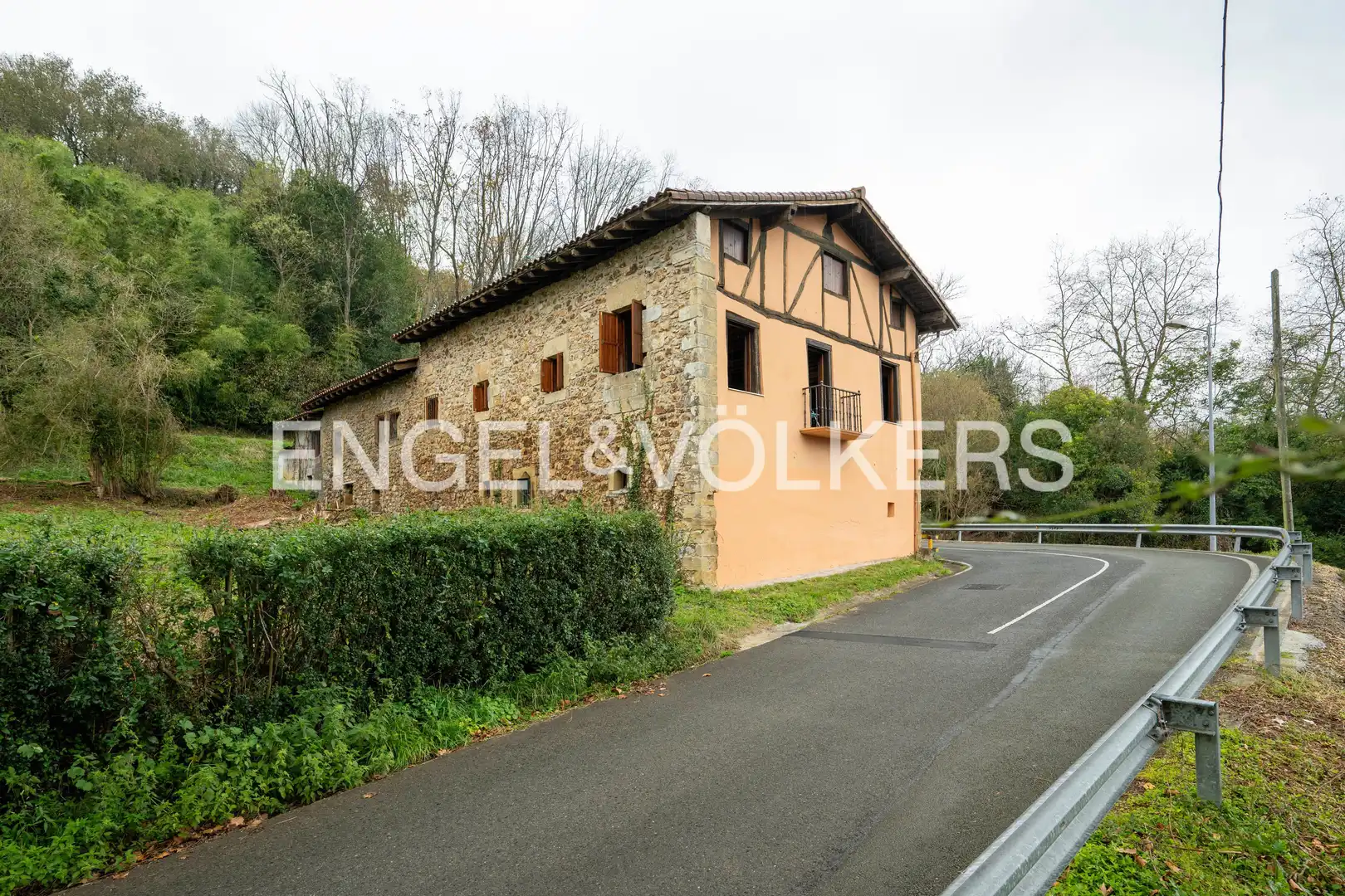 Vista exterior de Casa o chalet en venta en Donostia - San Sebastián  con Calefacción y Balcón