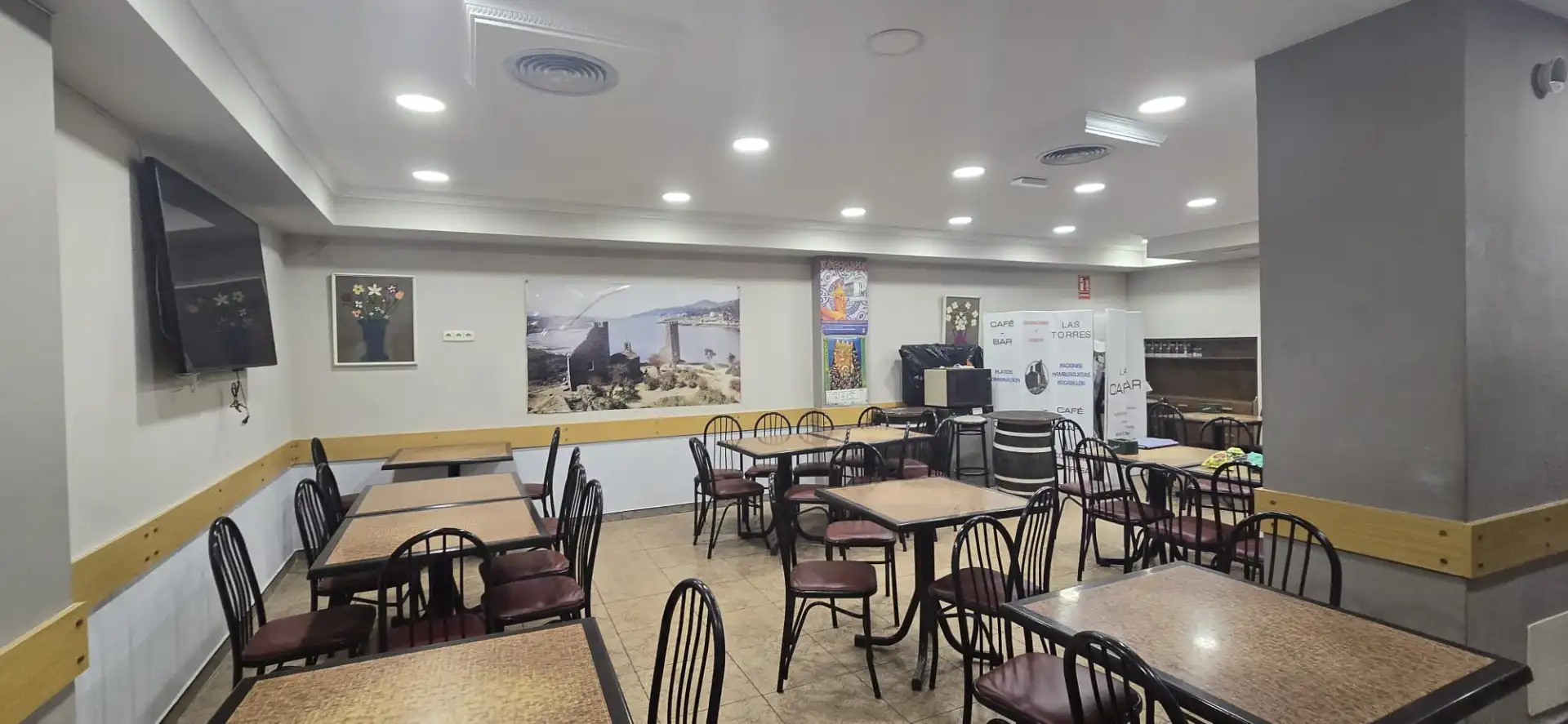 Local en venta en San Sebastián de los Reyes con Aire acondicionado, Calefacción y Amueblado