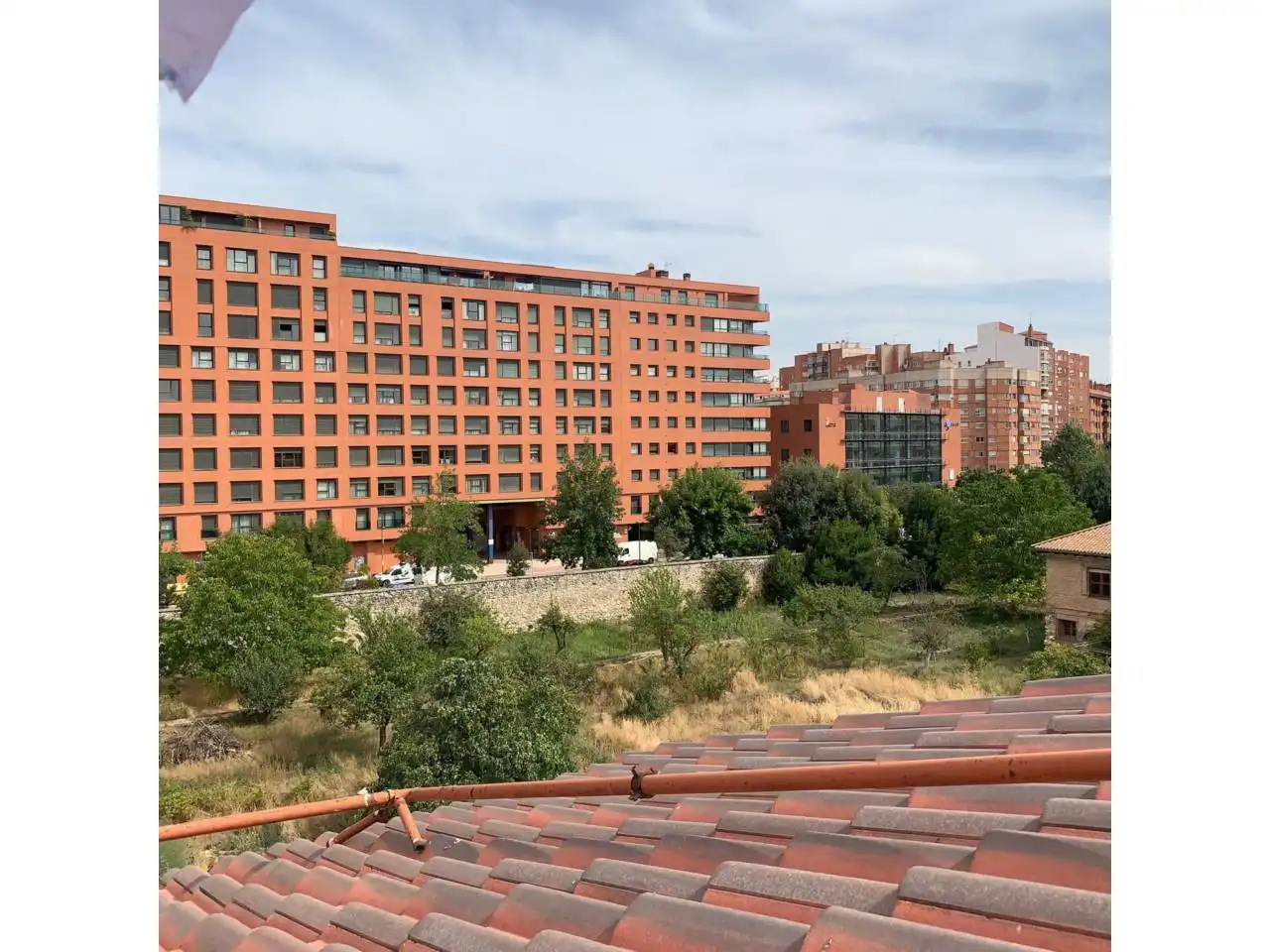 Vista exterior de Pis en venda en Burgos amb Calefacció i Parquet