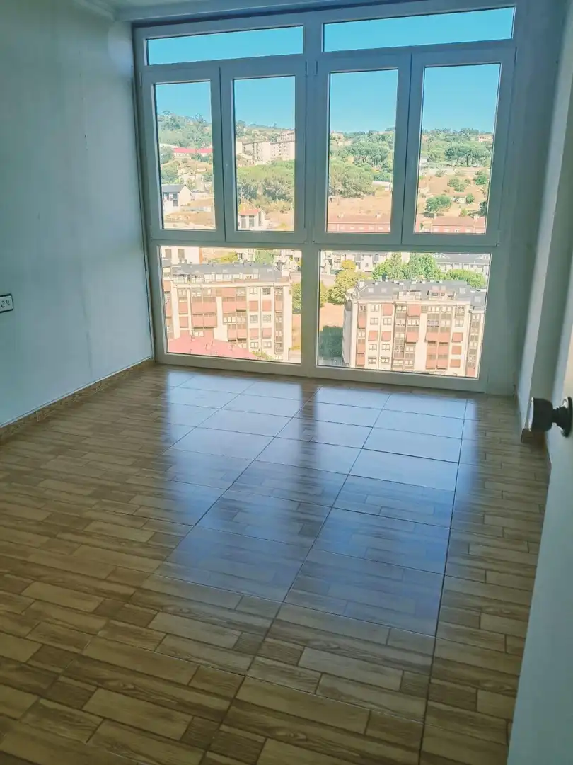 Bedroom of Flat for sale in Ourense Capital   with Heating, Balcony and Community pool