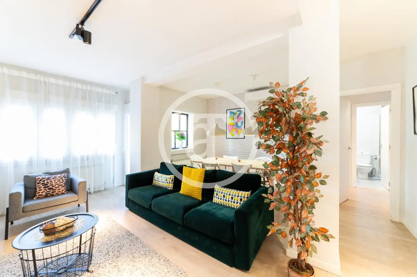 Wohnzimmer von Wohnung zur Miete in Madrid mit Klimaanlage, Möbliert und Ofen