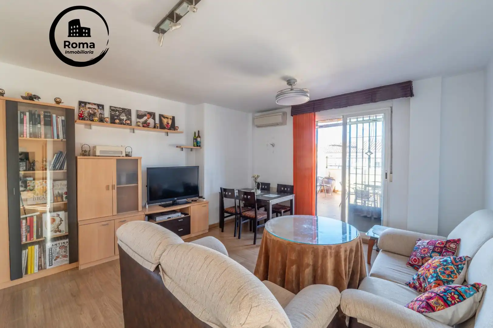 Living room of Attic for sale in Armilla  with Terrace, Storage room and Furnished