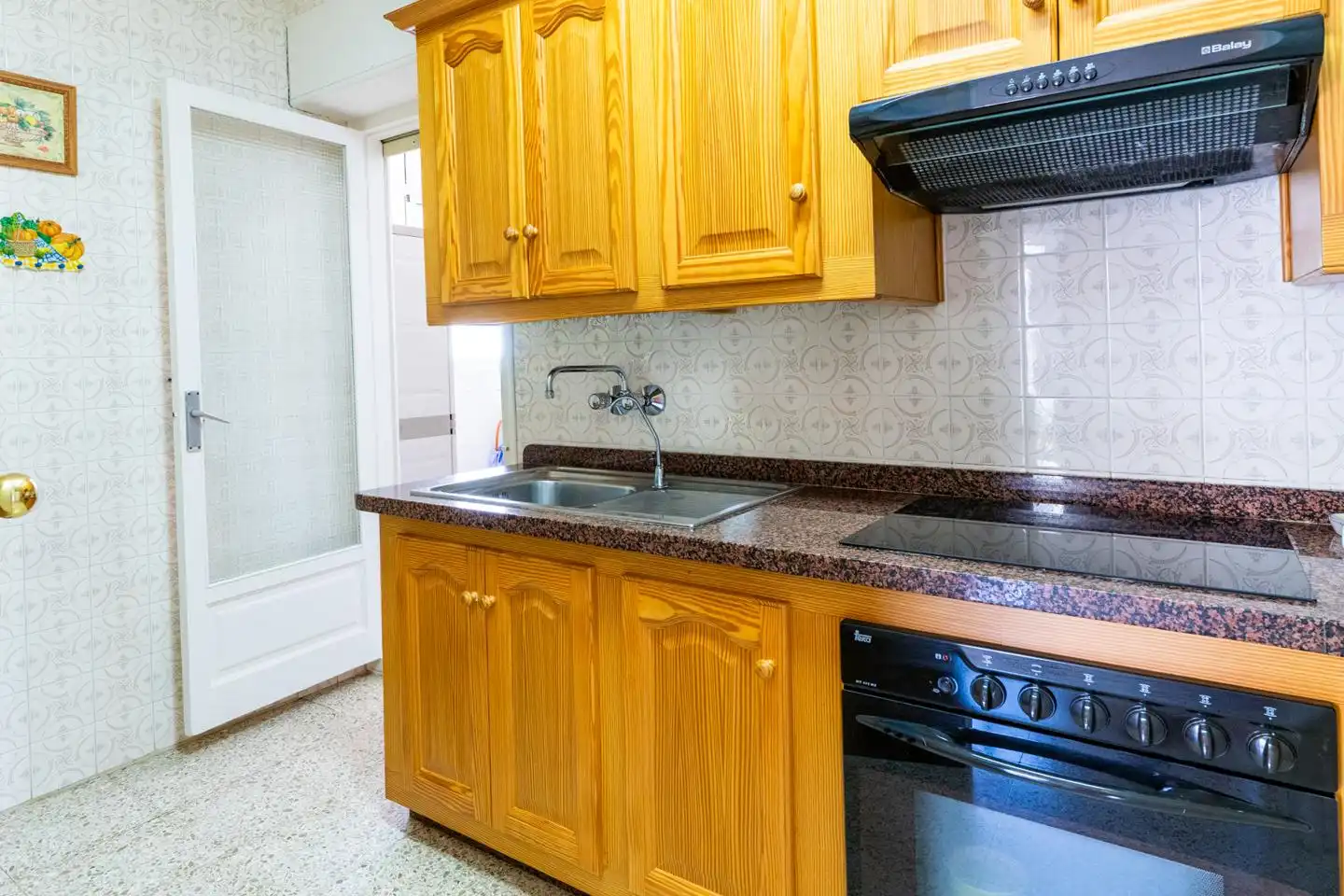 Cocina de Piso en venta en Santa Pola con Terraza, Trastero y Amueblado