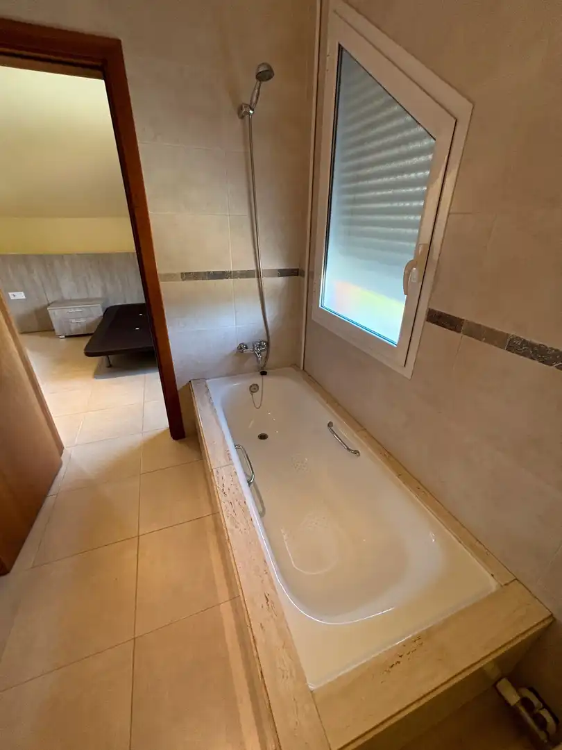 Bany de Casa o xalet en venda en Arenys de Mar amb Aire condicionat, Calefacció i Jardí privat