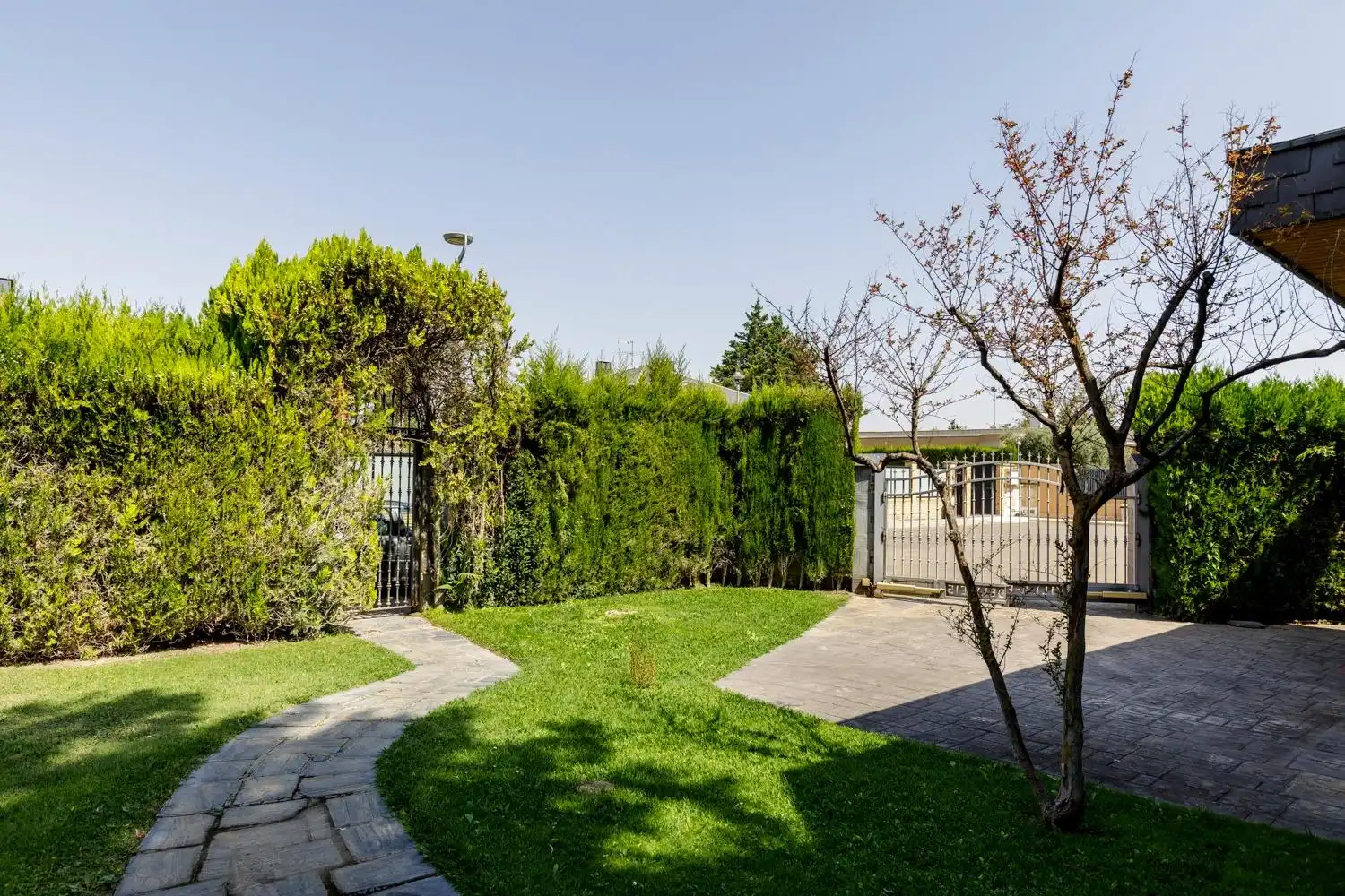 Garden of Houses for sale in Zaragoza  with Air Conditioner, Heating and Private garden