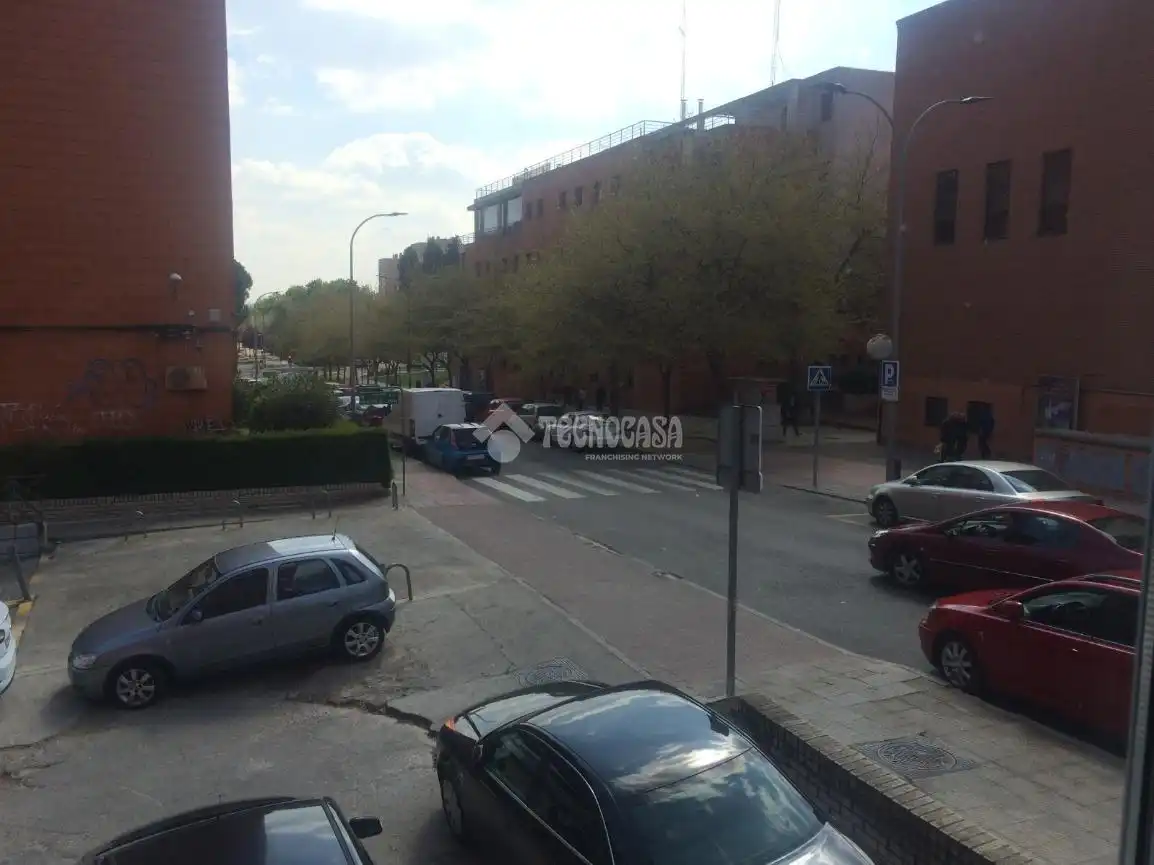 Vista exterior de Piso en venta en Coslada con Aire acondicionado, Calefacción y Terraza