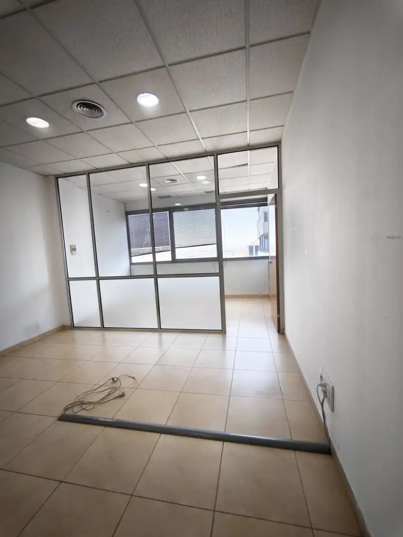 Oficina en venda en Sevilla amb Aire condicionat
