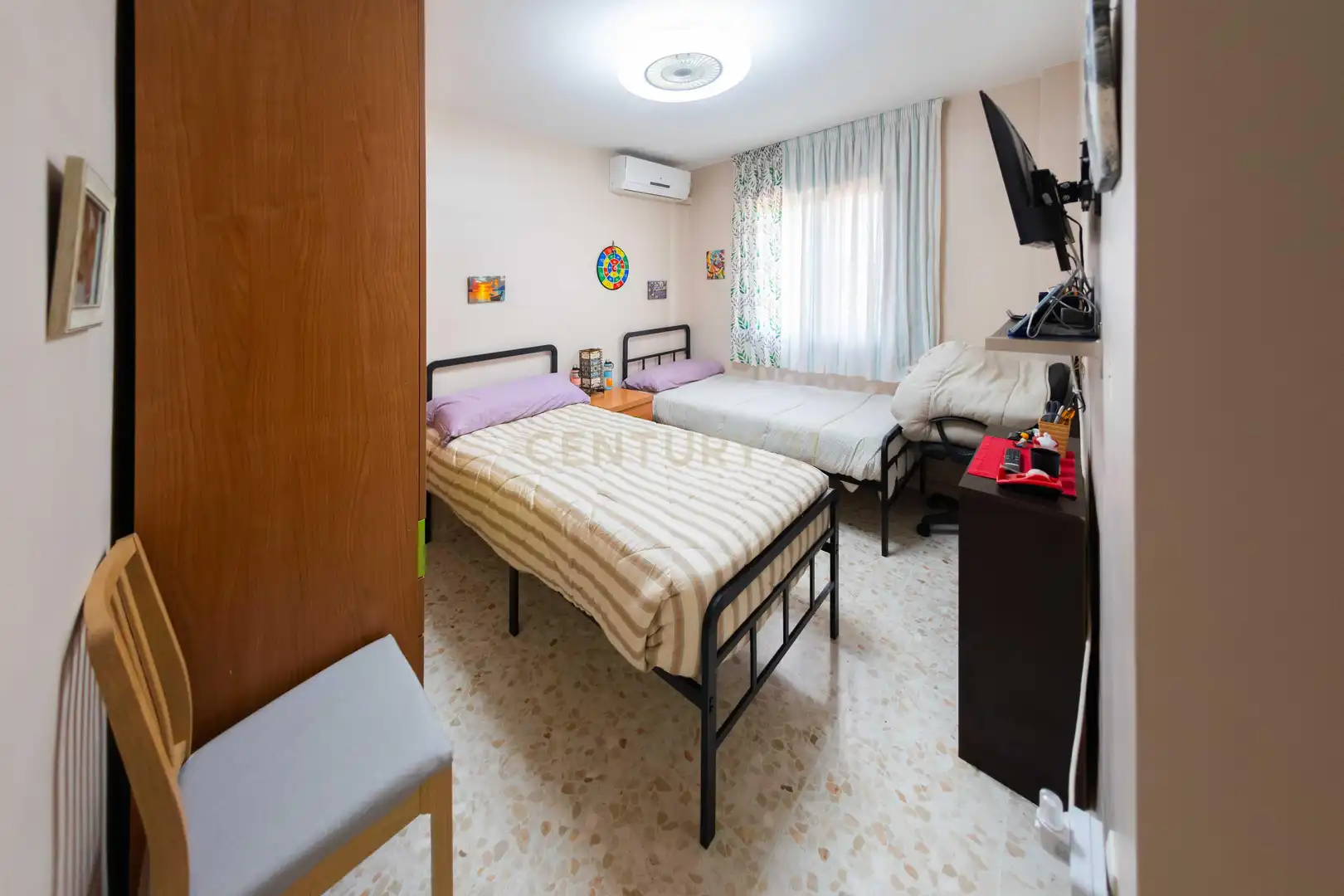 Schlafzimmer von Wohnung zum Verkauf in Alameda mit Klimaanlage, Abstellraum und Mikrowelle