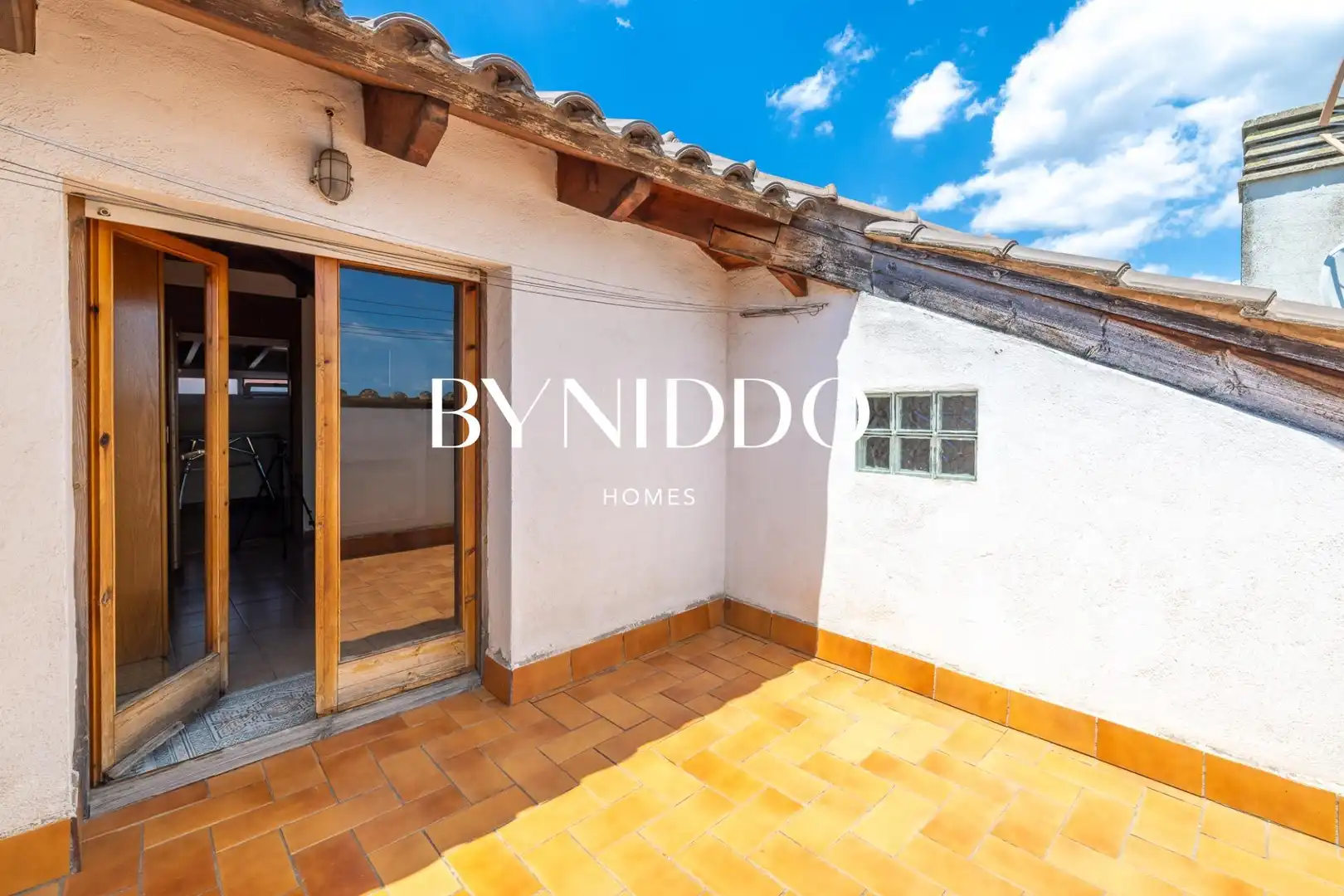 Terraza de Casa adosada en venta en Sant Cugat del Vallès con Aire acondicionado, Calefacción y Jardín privado