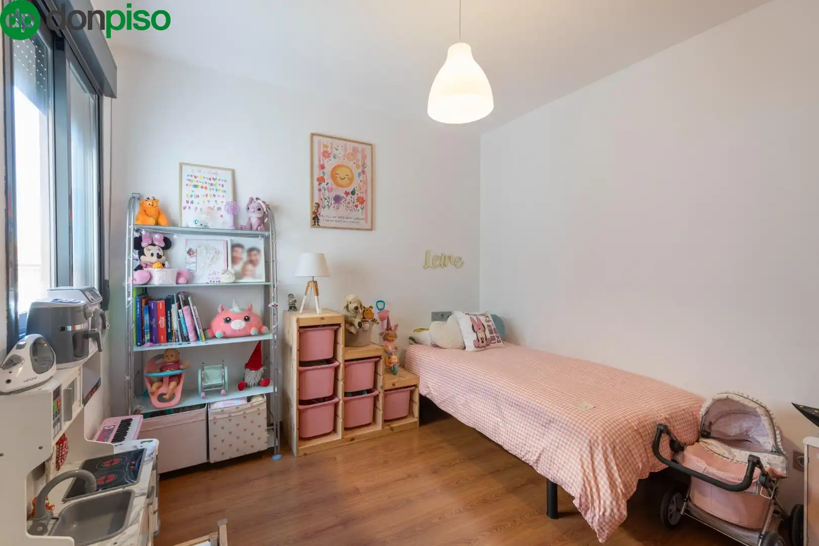 Schlafzimmer von Dachboden zum Verkauf in Armilla mit Klimaanlage, Terrasse und Abstellraum