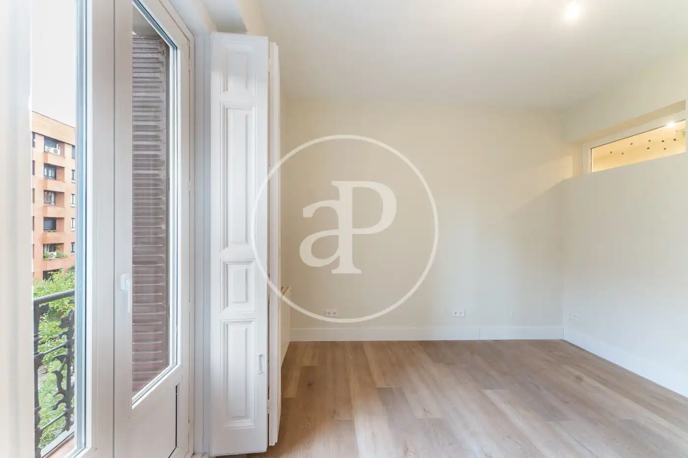 Bedroom of Flat for sale in Madrid  with Air Conditioner, Heating and Storage room