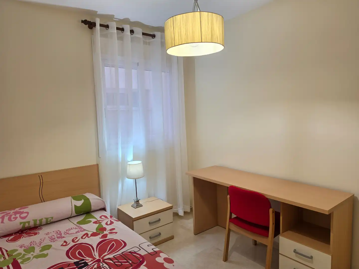 Bedroom of Flat for rent in Málaga  with Air Conditioner, Terrace and Furnished