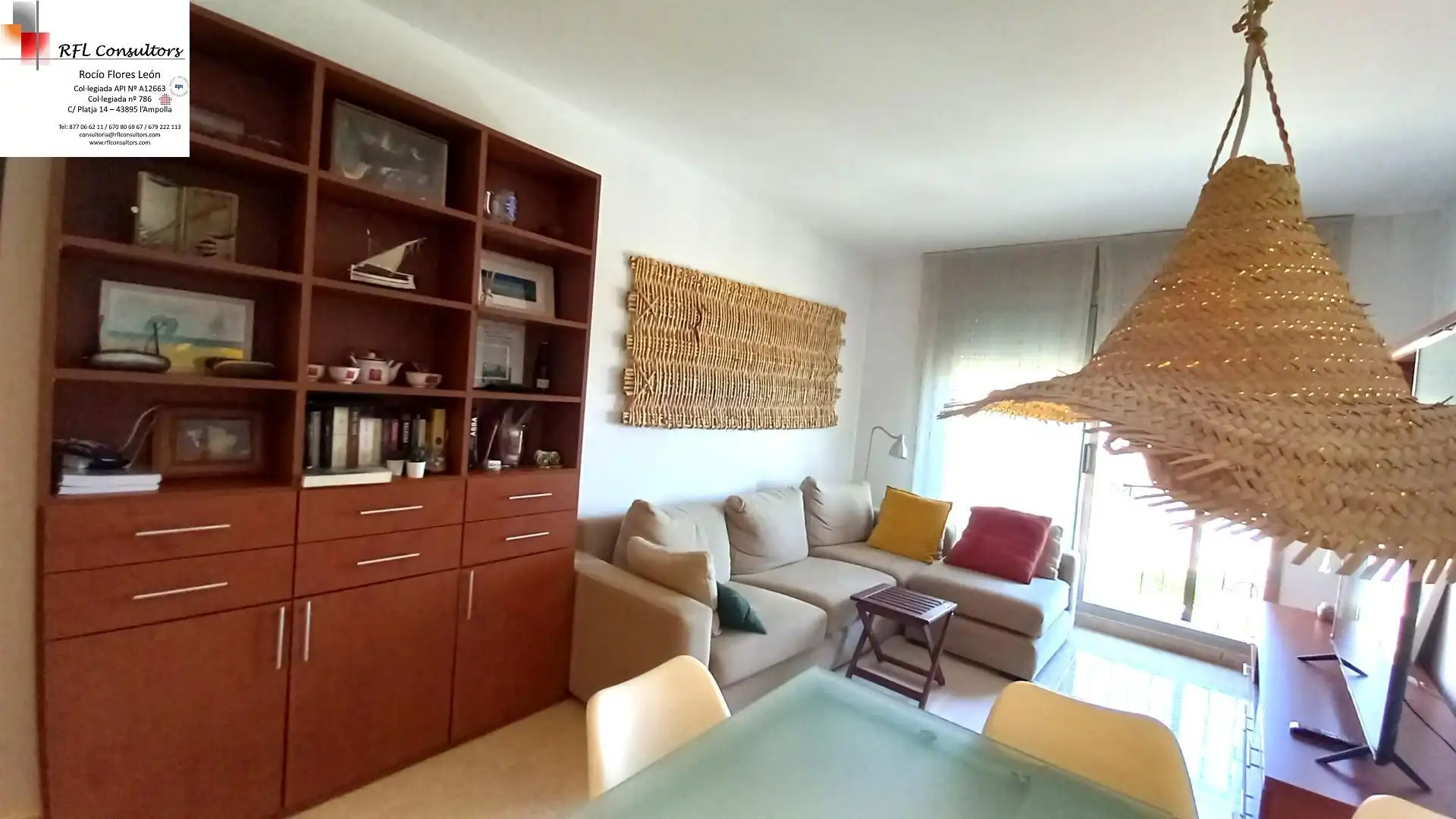 Sala d'estar de Apartament en venda en L'Ampolla amb Calefacció i Balcó
