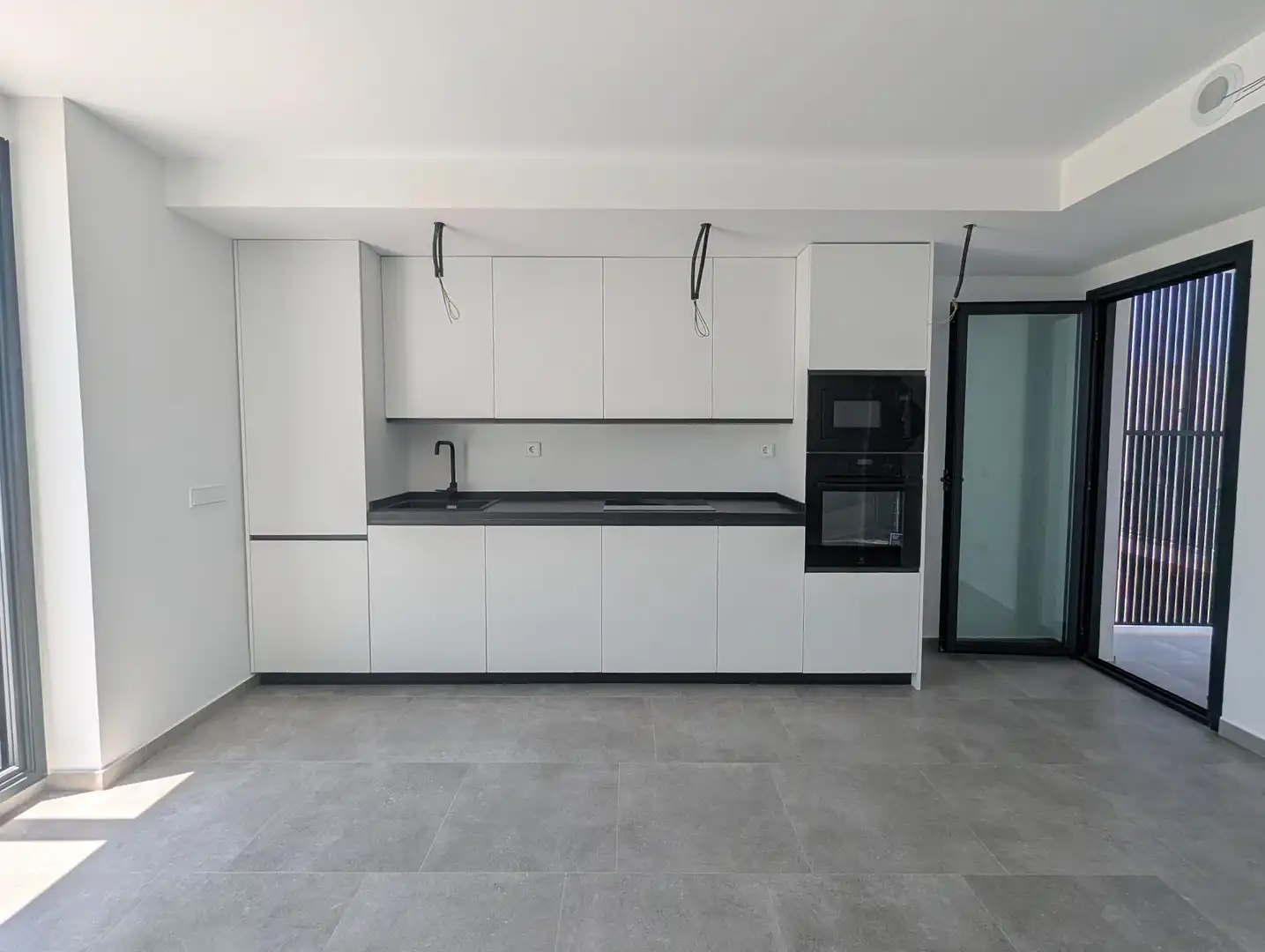 Cuina de Apartament en venda en Fuengirola amb Aire condicionat, Calefacció i Terrassa