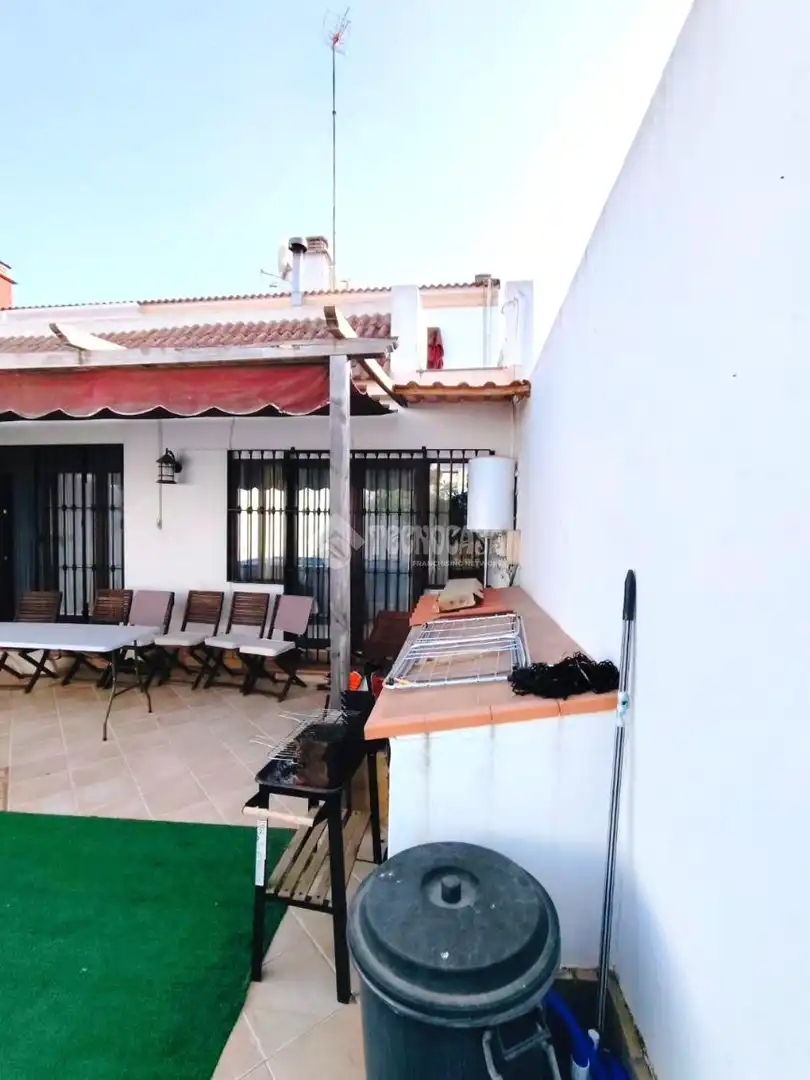 Terrassa de Casa adosada en venda en Coria del Río