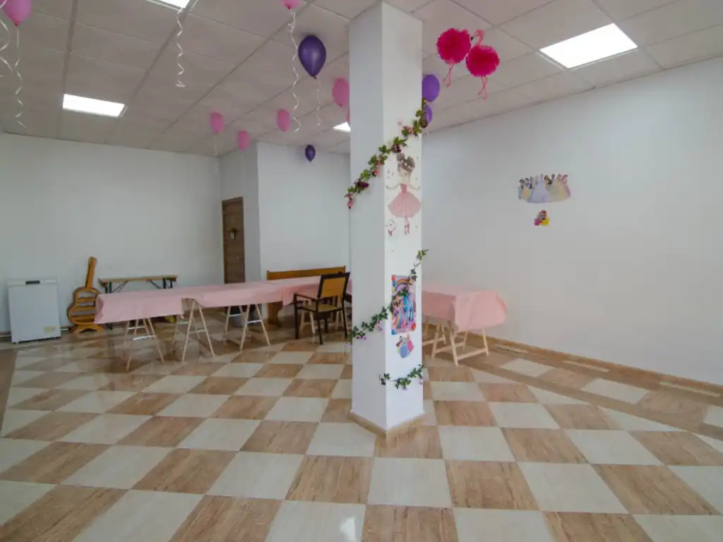Local de alquiler en La Rinconada
