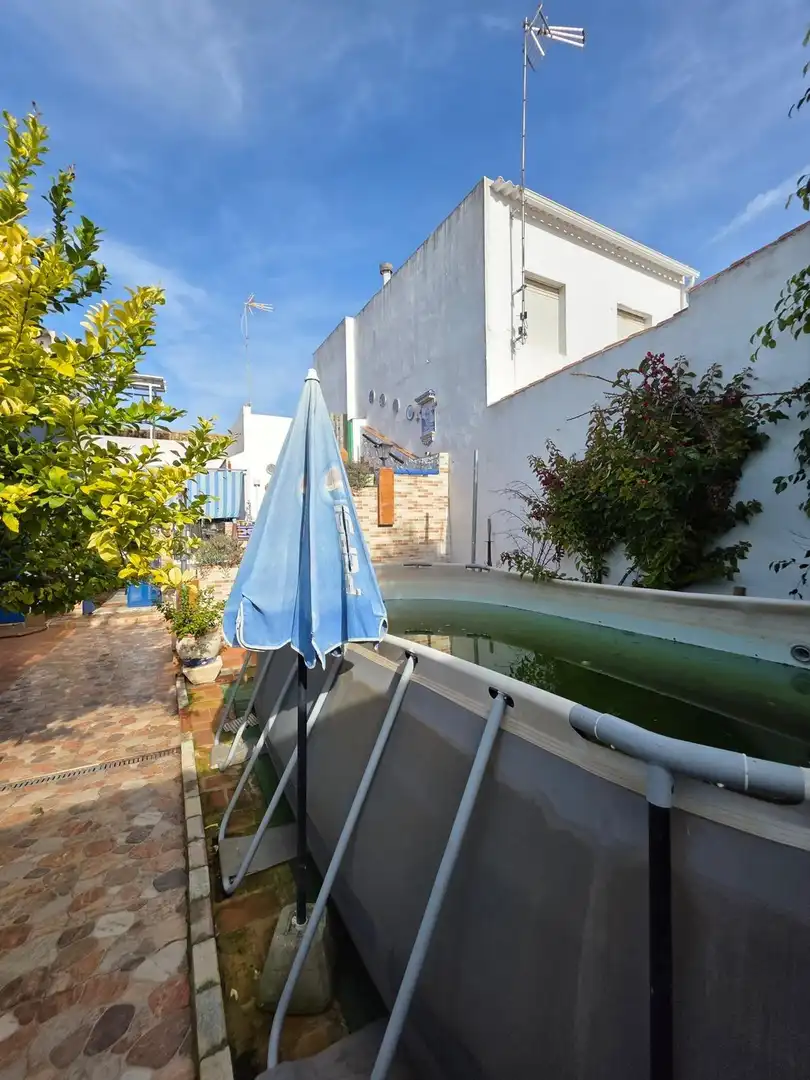 Piscina de Casa adosada en venta en La Victoria con Aire acondicionado, Calefacción y Jardín privado