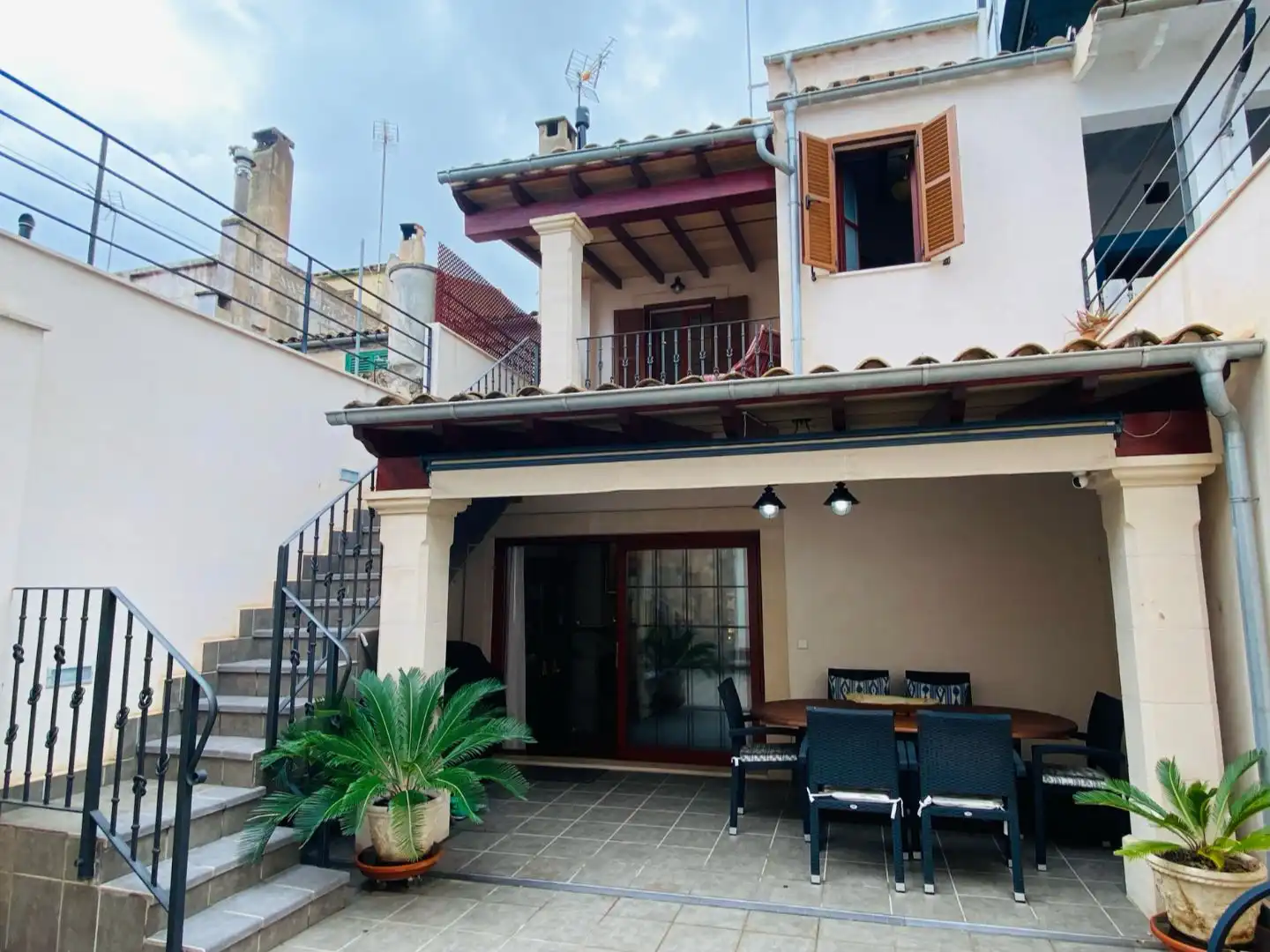Casa amb jardí en venda a Carrer del Sindicat 66
