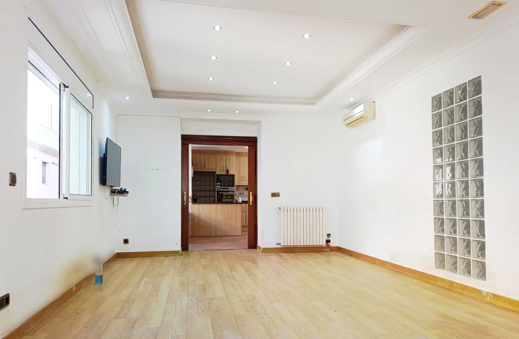 Sala d'estar de Pis en venda en Calella amb Aire condicionat, Calefacció i Parquet
