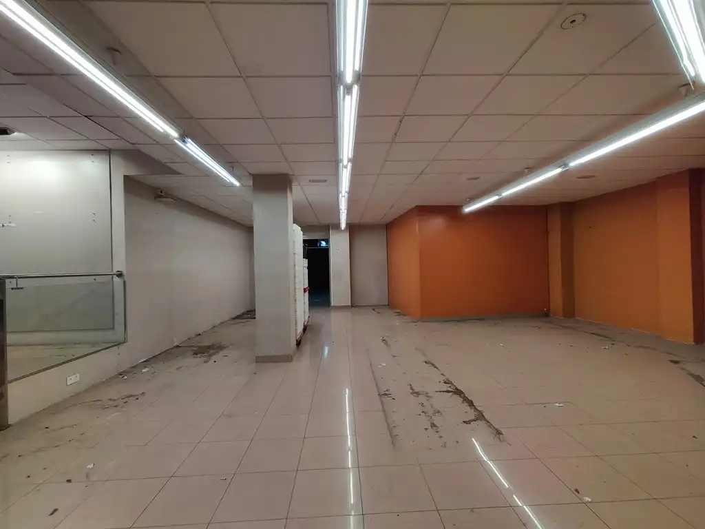 Geschaftsraum zur Miete in Barcelona
