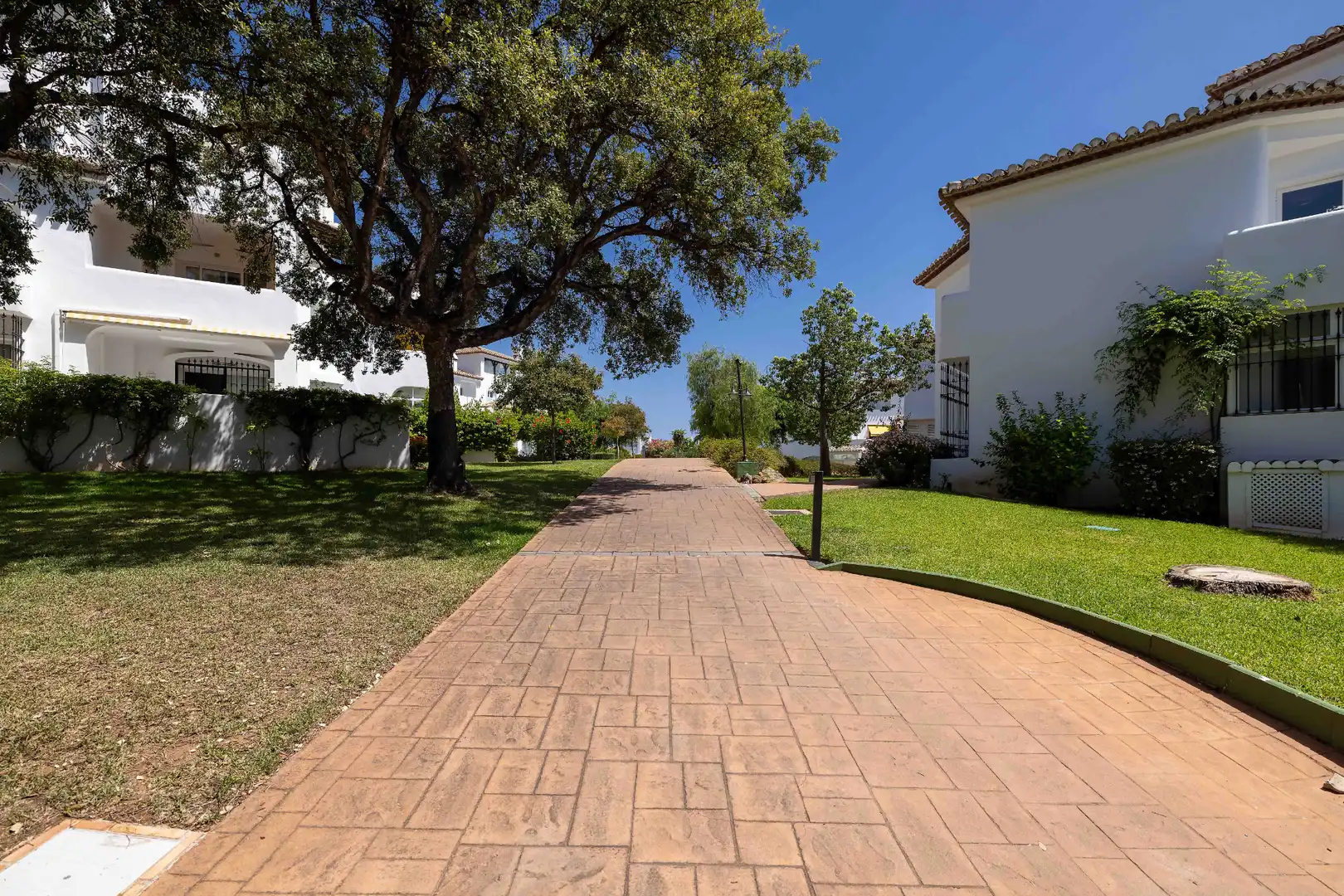 Exterior view of Flat for sale in Marbella  with Air Conditioner, Heating and Terrace