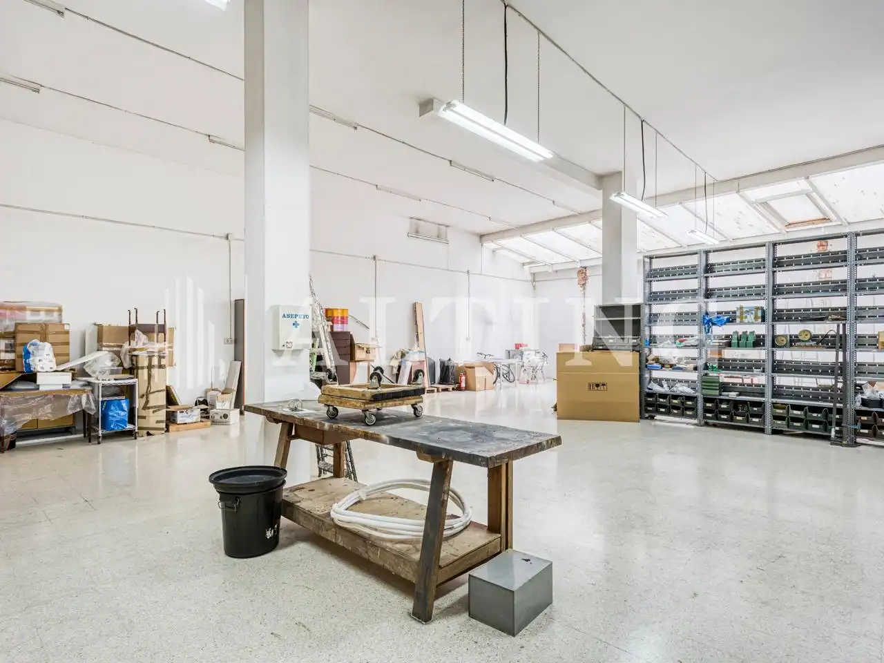 Exterior view of Commercial properties for sale in Barcelona  with Air Conditioner