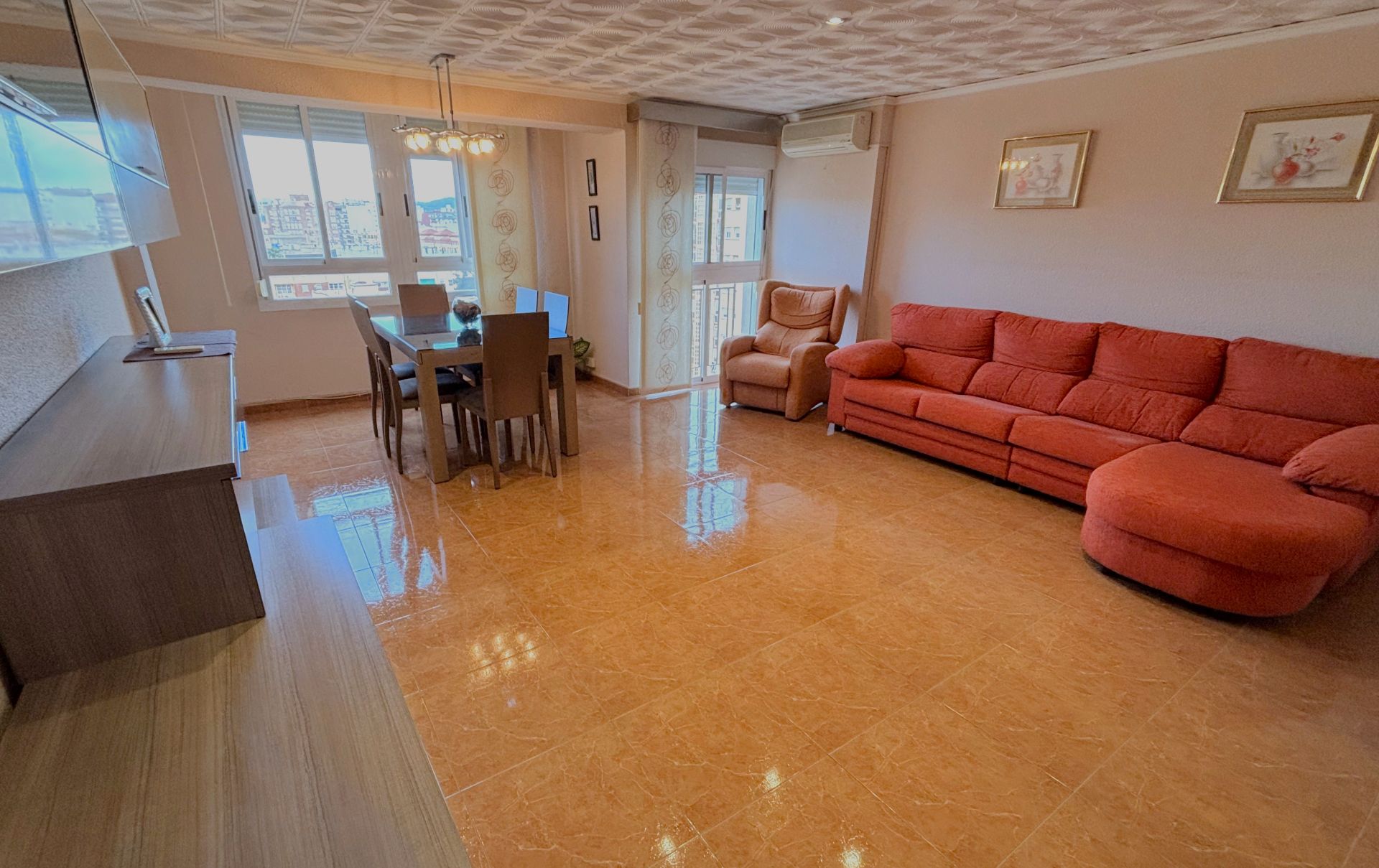 Sala d'estar de Pis en venda en Castellón de la Plana / Castelló de la Plana amb Moblat