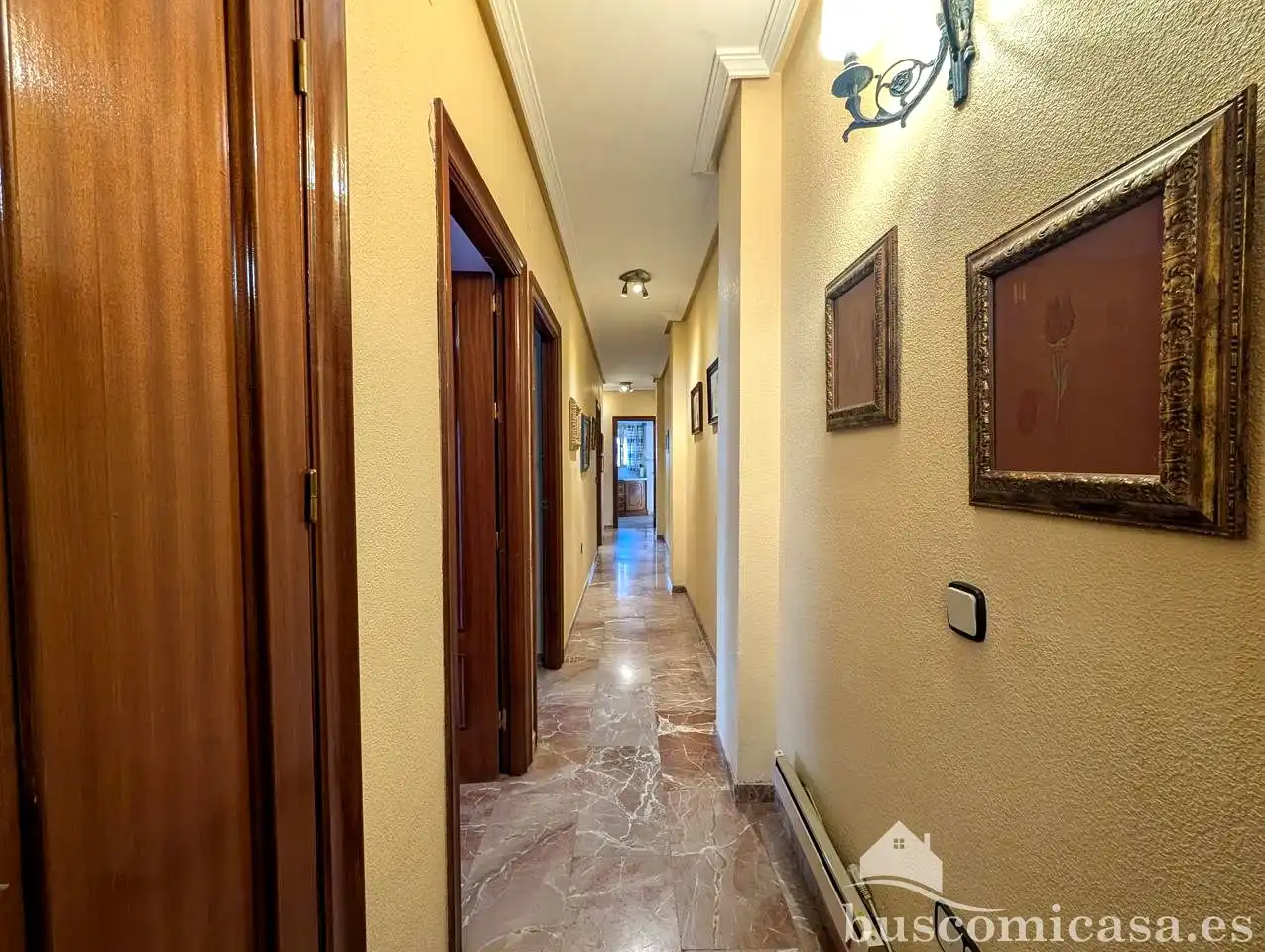 Wohnung zur Miete in Linares mit Klimaanlage, Terrasse und Möbliert