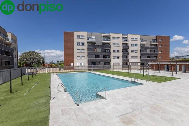 Piso en Venta en Calle CIRCUNVALACION, 7 en Carretera de Granada - La Alcazaba