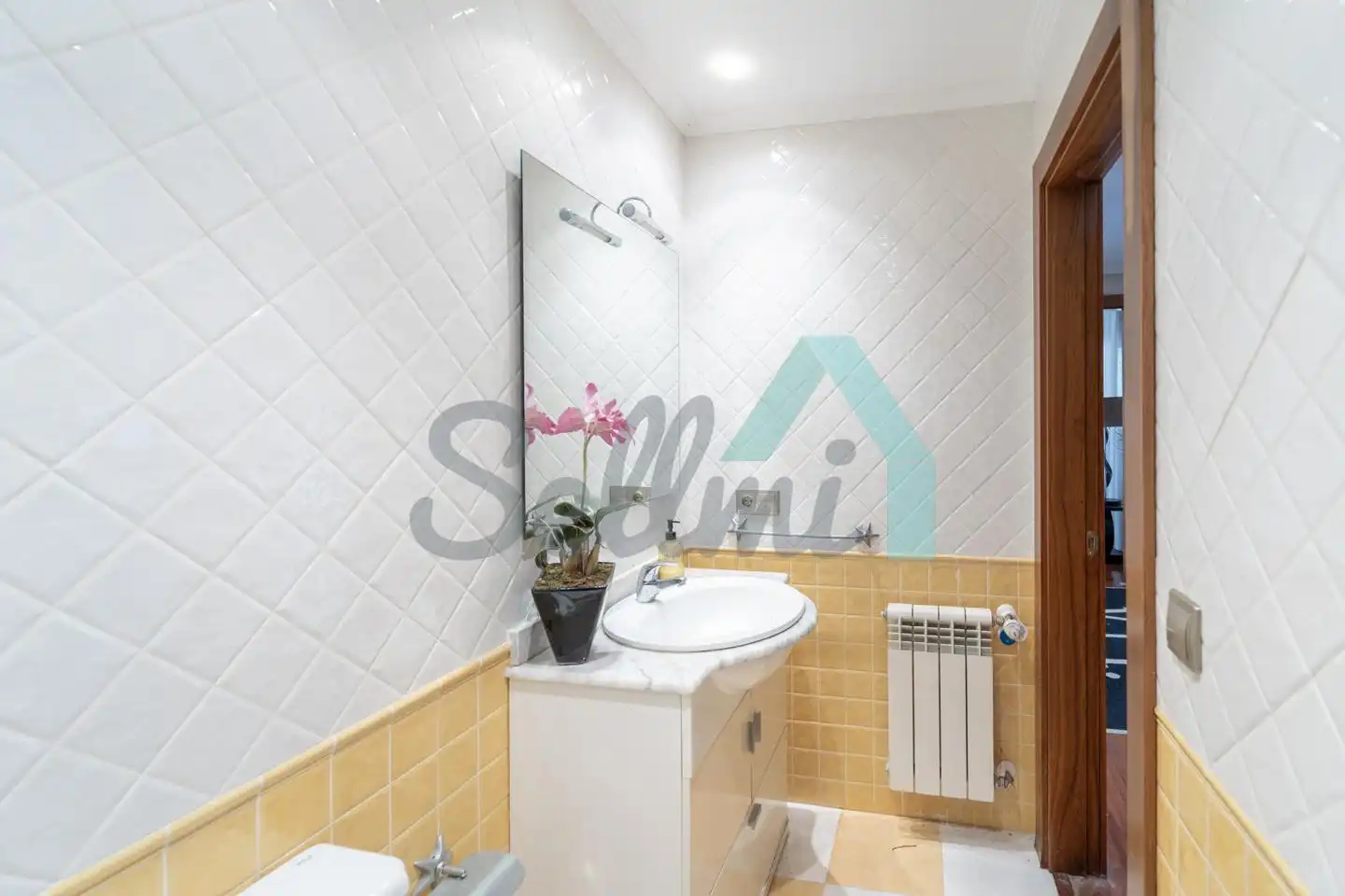Baño de Casa o chalet en venta en Oviedo  con Calefacción, Jardín privado y Parquet