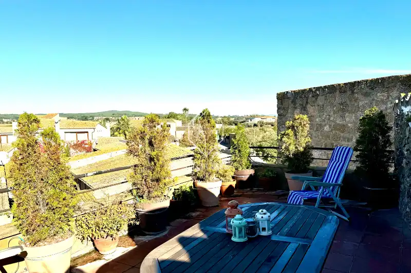 Terrassa de Casa o xalet en venda en La Tallada d'Empordà amb Terrassa, Traster i Piscina comunitària